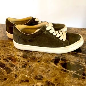 Frye Kerry Low Lace Sneaker Olive Green size 5.5